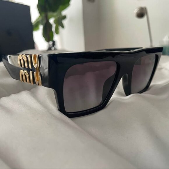 Miu Miu sunglasses - Picture 3 of 5